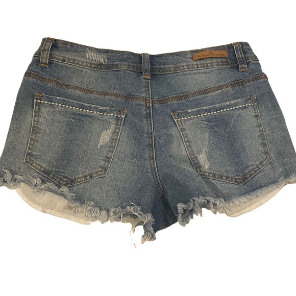 Almost Famous Size 5 Embroidered Pocket Cut Off Jean Shorts EUC - Picture 5 of 5